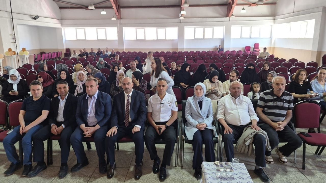 Çayıralan'da 4 6 Yaş Kur'an Kursu Kapanış Programı Coşkuyla Kutlandı (1)