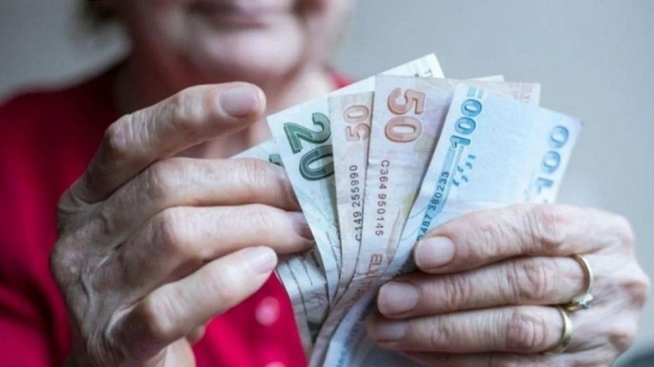 Emekli Temmuz Zammı Hesaplama Ekranı Açıldı! 4A, 4B, 4C En Düşük Emekli Maaşı Ne Kadar Oldu?