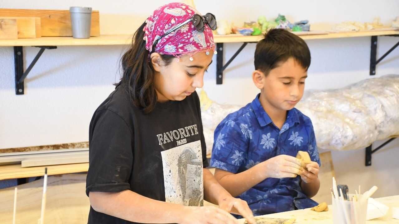 Geleceğin Sanatçıları Yozgat’ta Yetişiyor Çocuklar İçin Ücretsiz Sanat Atölyesi (6)