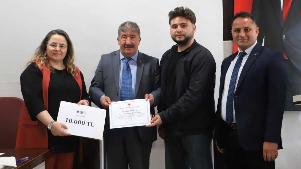 Görenler Hayran Kaldı! Yozgat’a Öğrencilerin Yıl Sonu Sergisi Dikkat Çekti (4)