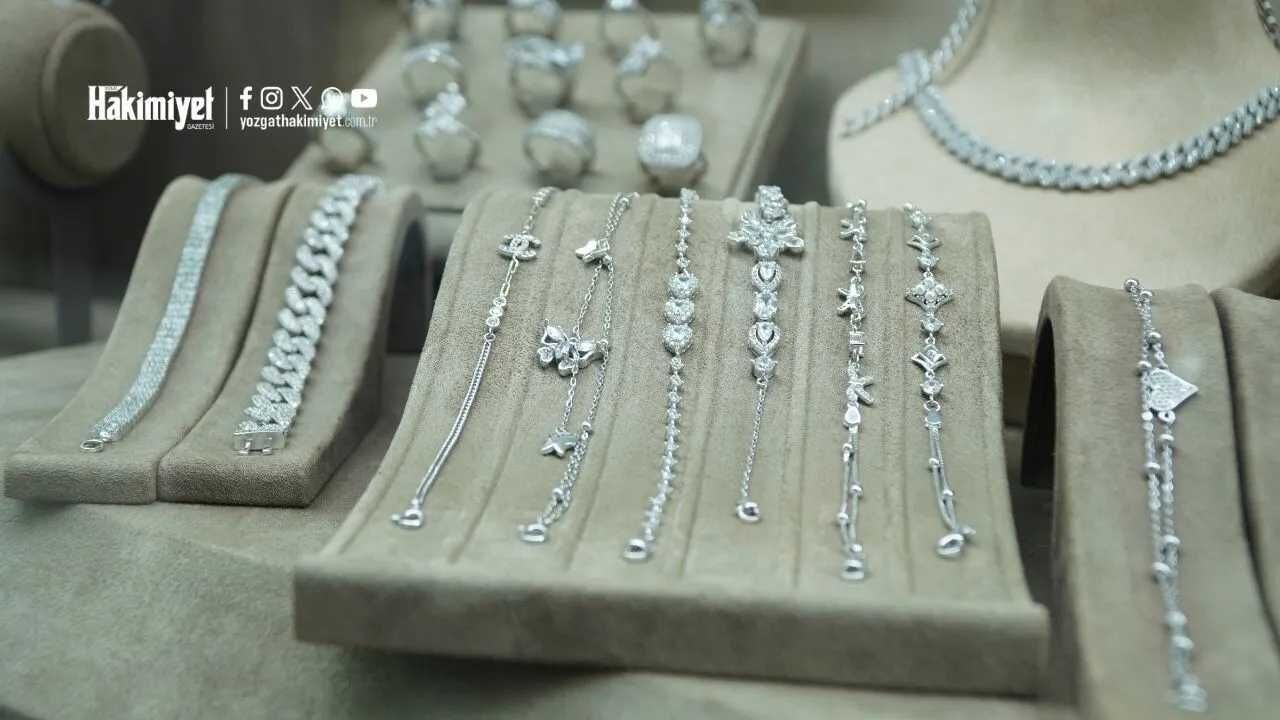 Gümüş Fiyatlarında Beklenmedik Hareketlilik! Yatırımcı Ne Yapacağını Şaşırdı (1)