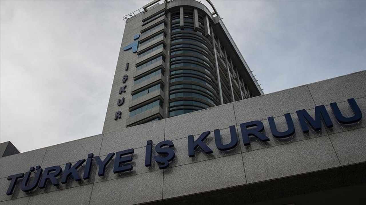 Üniversite Öğrencilerine Günlük 1.375 TL! İŞKUR Gençlik Programı Başvuruları Başladı