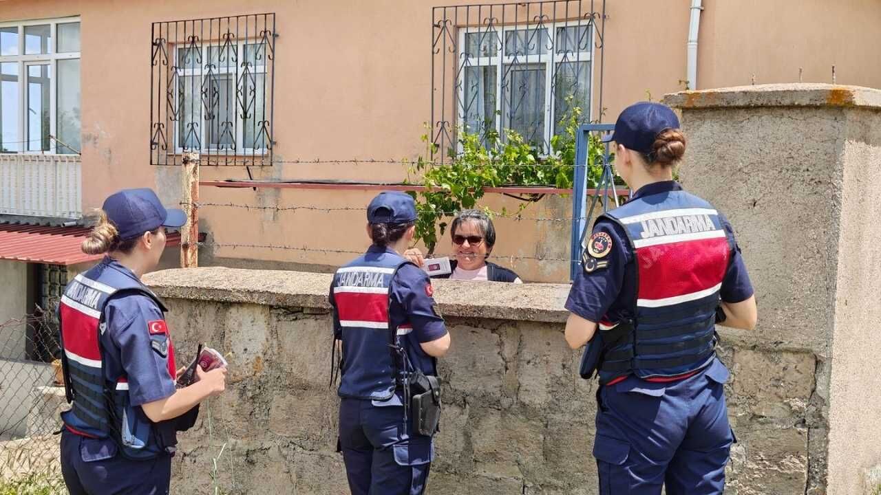 Jandarma Sahaya İndi Yozgat Köylerinde Kadınlar İçin Hayati Eğitim! (3)