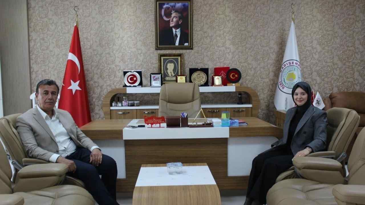 Kaymakam Koralp Yozgat’ın Kadışehri İlçesine Veda Ediyor (2)