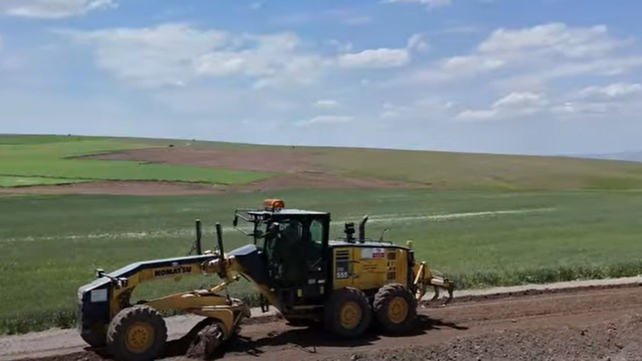 Köy Yollarında Asfaltlama Çalışmaları Başladı