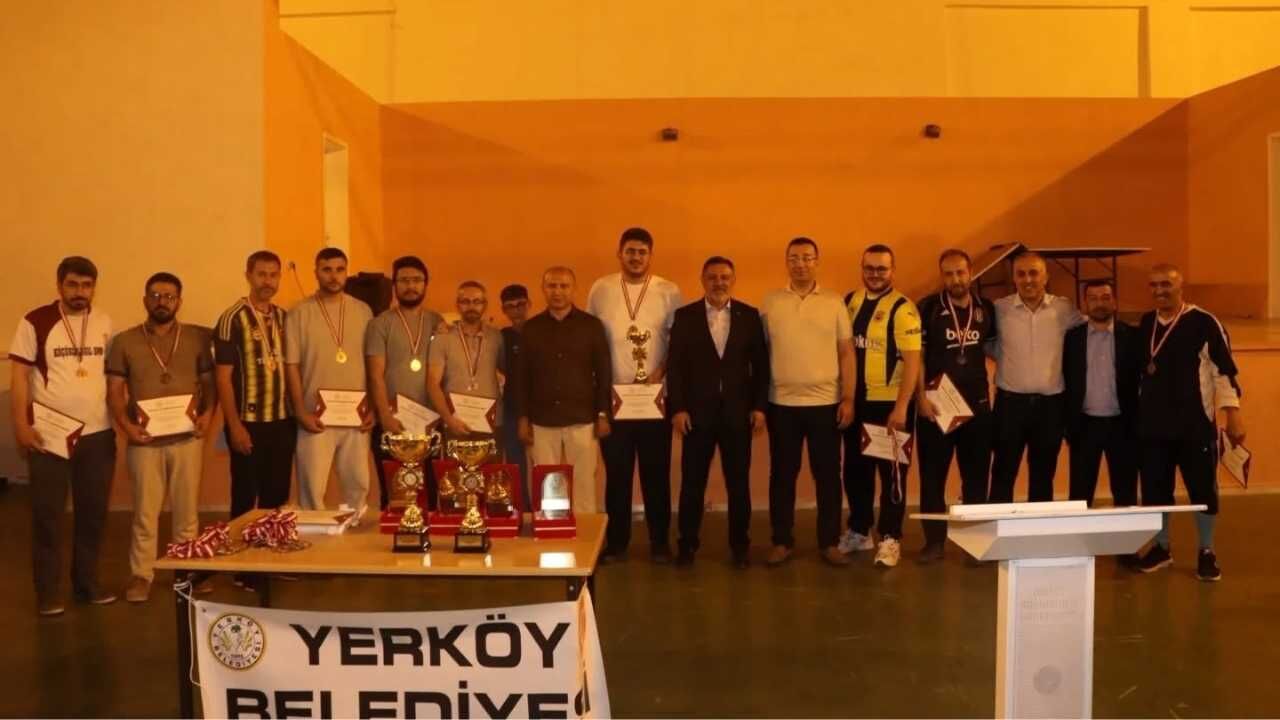 ‘Kupayı Evimize Getirdik!’ Yozgat’ı Sallayan Turnuva (1)