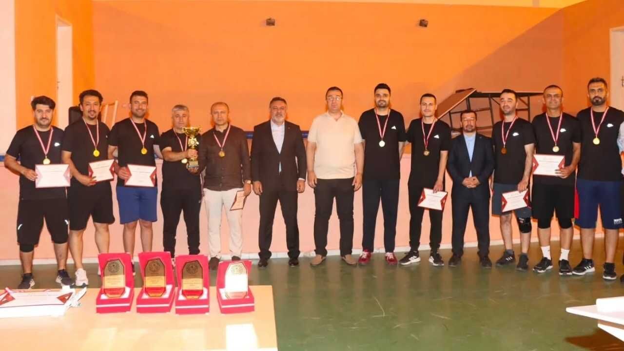 ‘Kupayı Evimize Getirdik!’ Yozgat’ı Sallayan Turnuva (4)