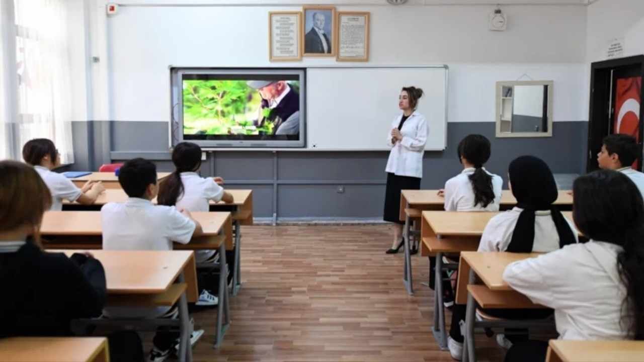 Öğretmenlerin Seminer Ek Ders Ücretleri Belli Oldu! Ödemeler İçin Tarih Netleşti