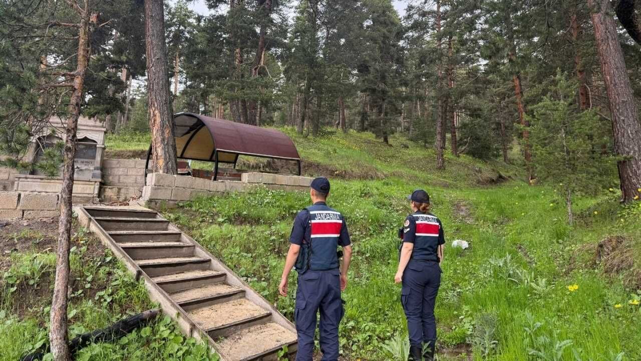 Ormanları Korumak İçin Sıkı Takip! Yozgat’ta Jandarmadan Dikkat Çeken Önlem (4)