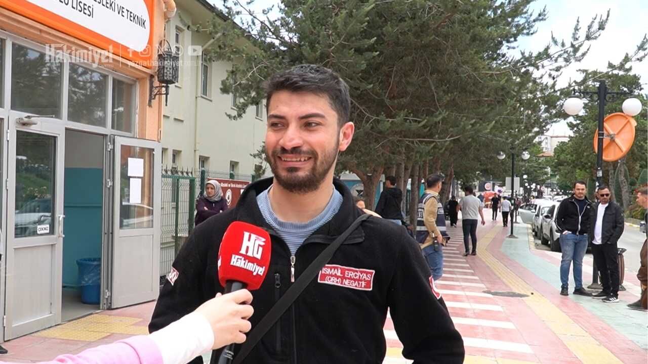 Sınav Salonunda Çocuklar, Dışarıda Aileler Ter Döktü! Yozgat'ta Duygusal Anlar (7)