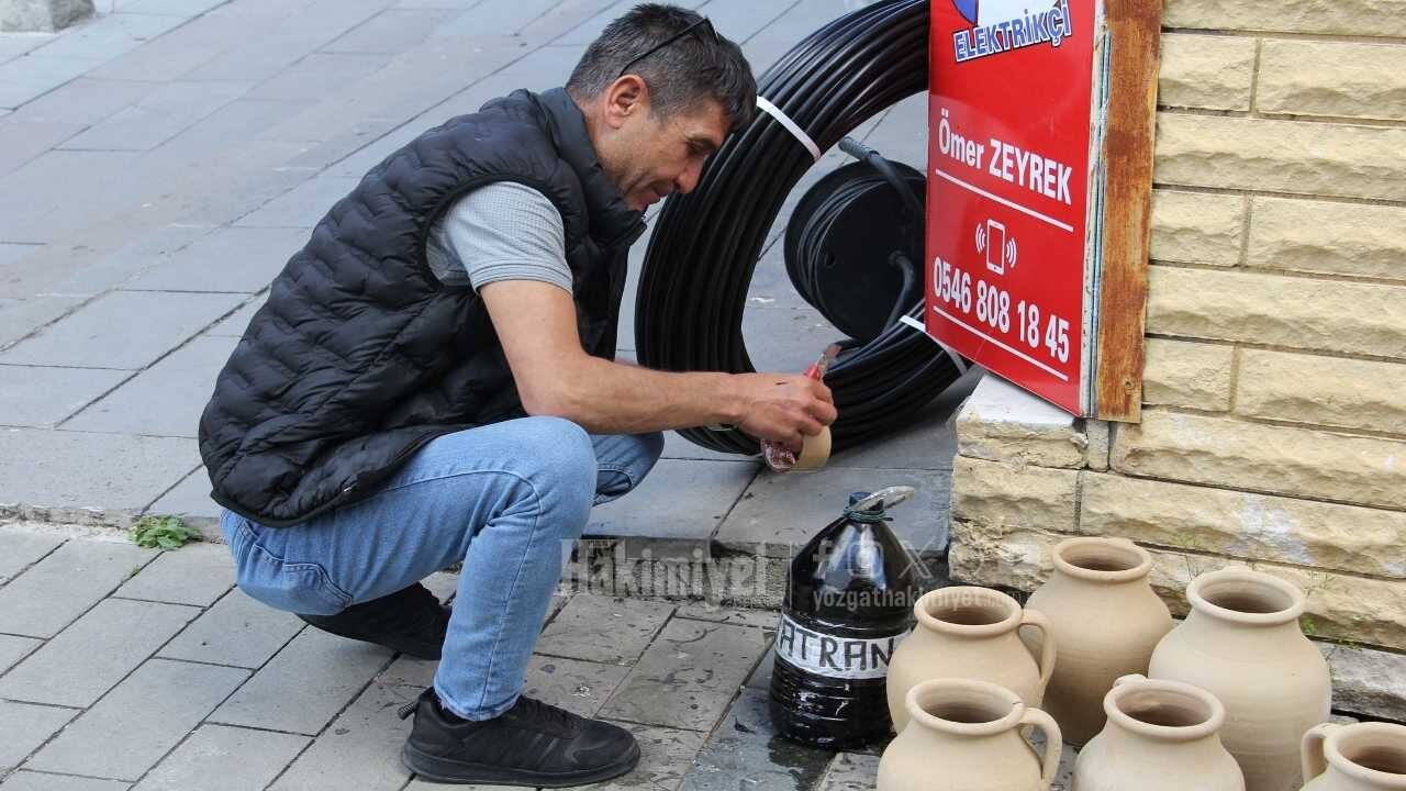 Yağmurlar Sonrası Tehlike Büyüdü! Yılan Korkusu Katranı Geri Getirdi (4)