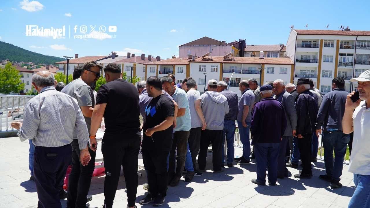 Yaşamını Yitiren Yozgatlı Genç Aşure Hayrıyla Anıldı (4)
