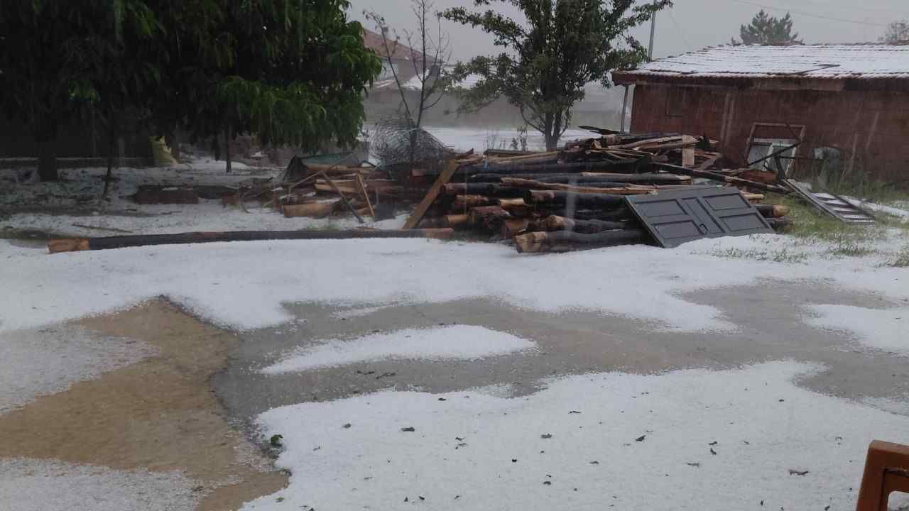 Yerköy'ü Sel Ve Dolu Vurdu! Belediye Başkanı Fatih Arslan'dan Dayanışma Mesajı (1)