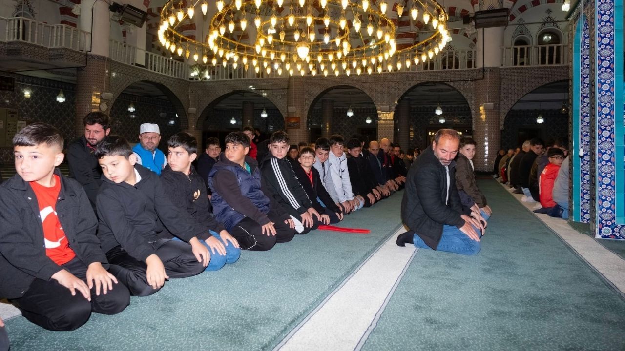 Yozgat, Akdağmadeni’nde Maneviyat Dolu Birlik Ve Beraberlik Mesajı (4)
