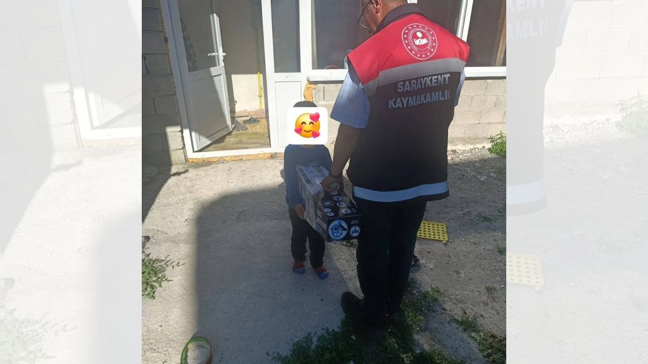 Yozgat Saraykent’te Çocuklara Büyük Sürpriz! Bisiklet Ve Scooter Dağıtıldı (1)