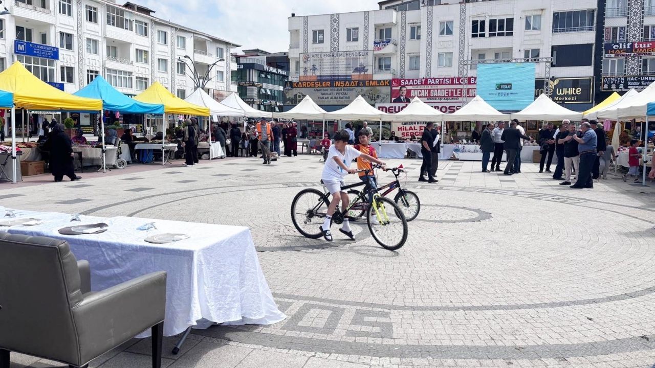 Yozgat, Sorgun'da Hilal Evleri Kursiyerlerinin Emekleri Sergilendi (2)