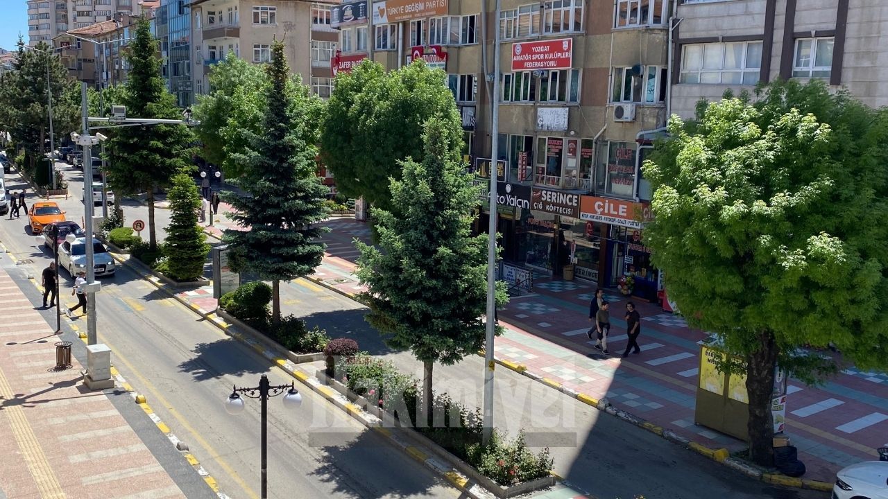 Yozgat Termometreler 24 Dereceyi Gösterecek! (2)
