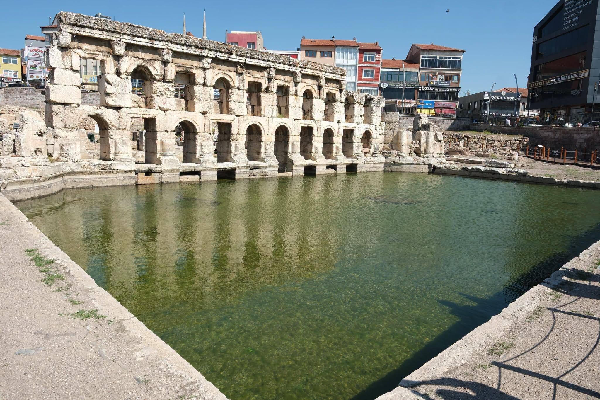Yozgat’ın 2 Bin Yıllık Mucizesi Yeniden Hayat Buluyor! Sarıkaya Roma Hamamı Turizme Hazırlanıyor