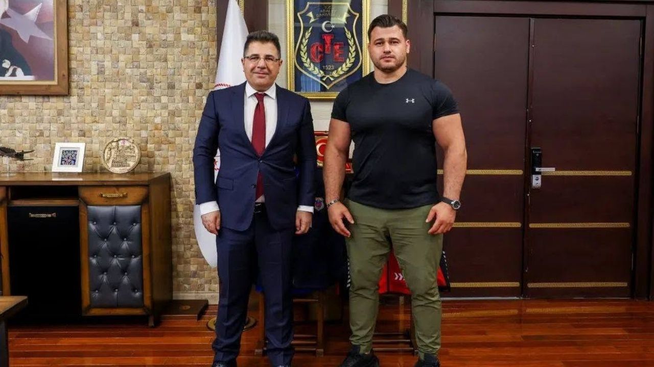 Yozgat’ın İki Gururu Buluştu, Rıza Kayaalp'ten Genel Müdür Çelebi Yılmaz'a Ziyaret!