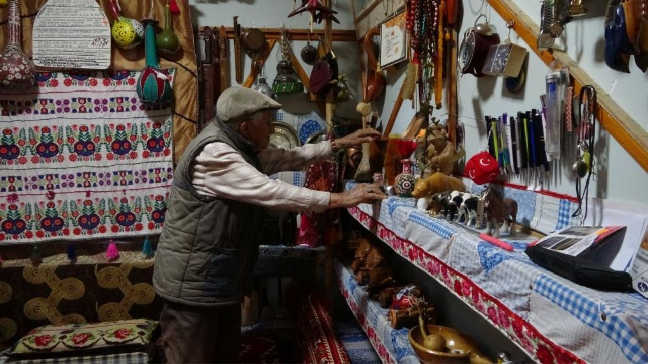 Yozgatlı 86 Yaşındaki Mustafa Taş Evini Müze Gibi Kullanıyor (5)