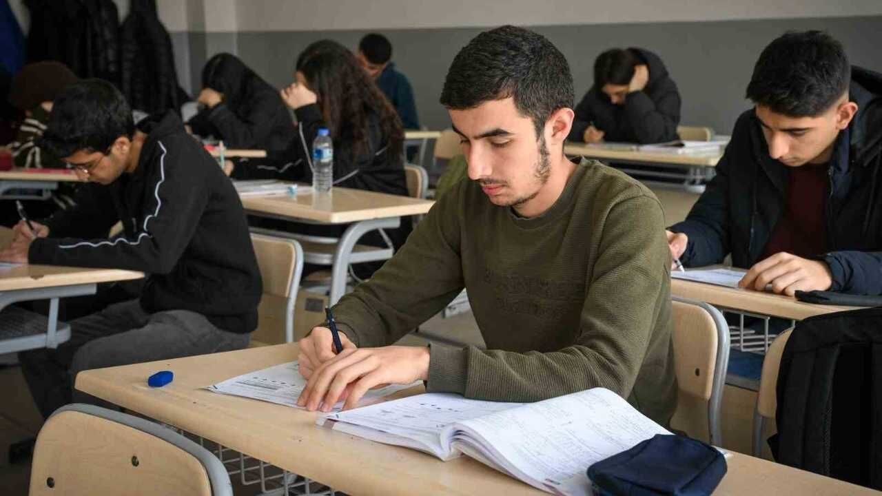 Yozgat’ta Binlerce Aday Ter Dökecek Uzman İsimden Ailelere Hayati Tavsiyeler! (4)