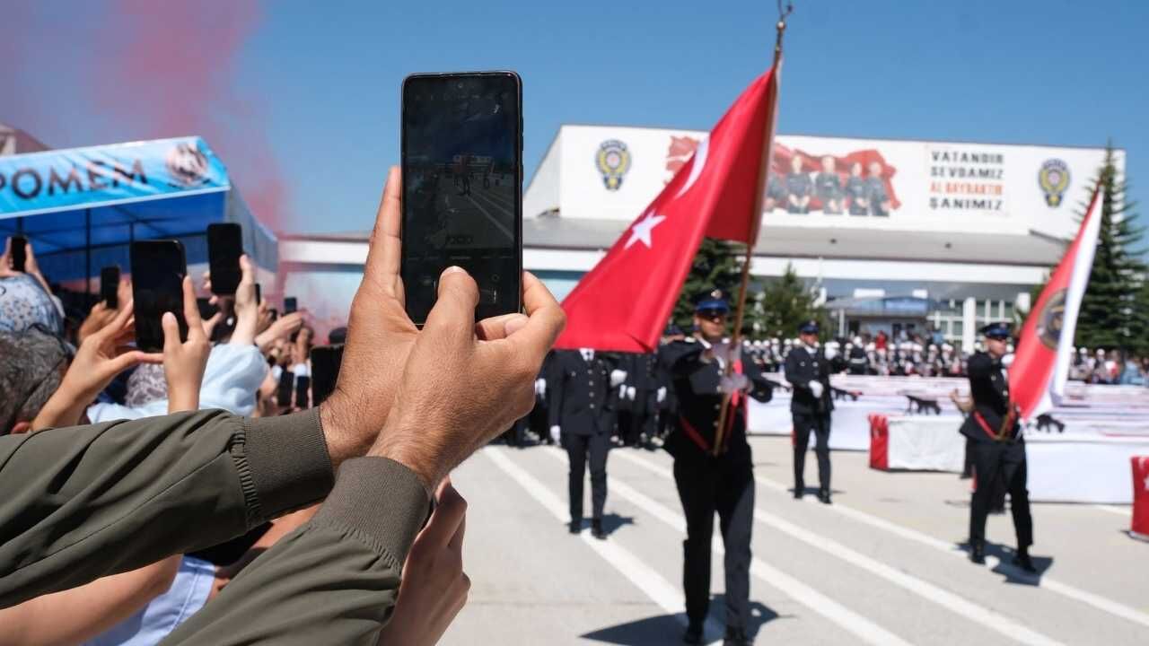 Yozgat'ta Duygusal Anlar Yüzlerce Genç Aynı Anda Yemin Etti! (3)