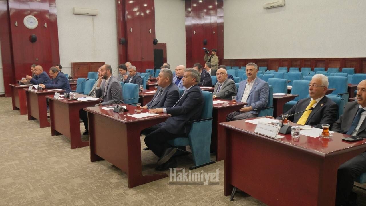 Yozgat’ta Genel Meclis 28 Milyonu Görüştü! (1)