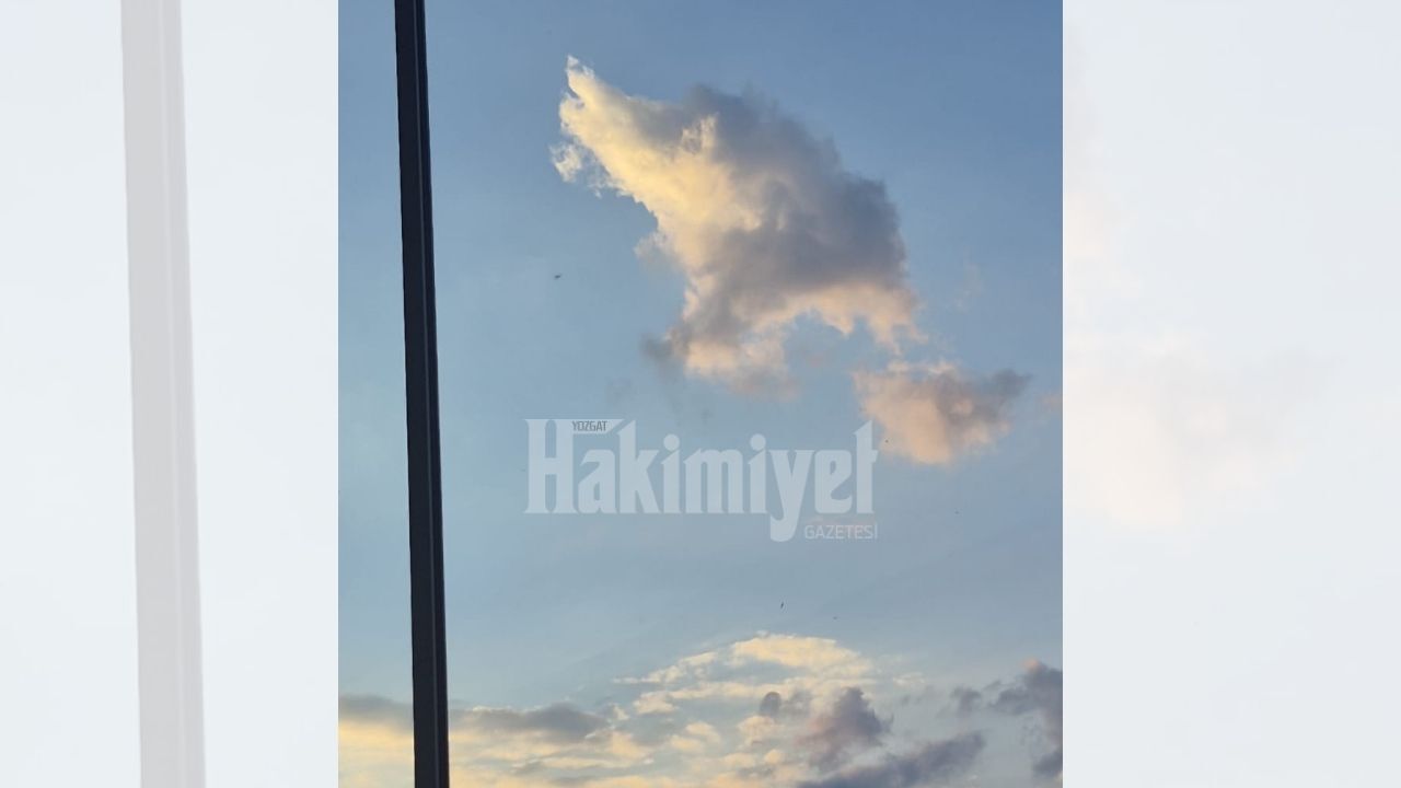 Yozgat'ta Gökyüzünde Türk'ün Sembolü! (1)