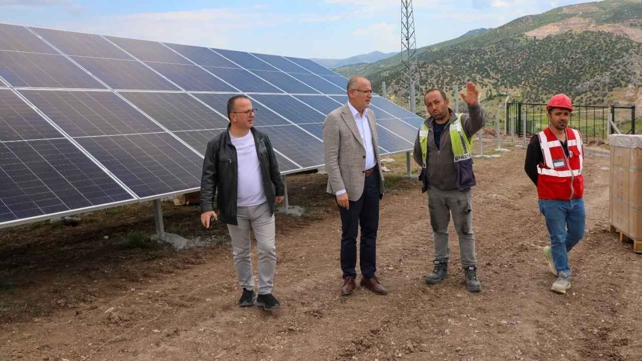 Yozgat'ta Güneş Enerjisi Santralinde Önemli Aşamaya Gelindi (5)