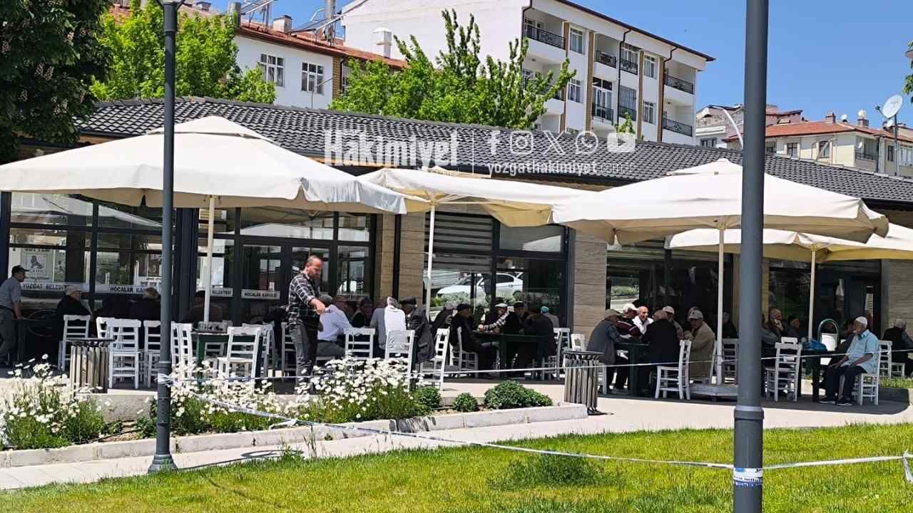 Yozgat’ta Hava Isındı Şehrin Nabzı Çay Bahçelerinde Attı (2)