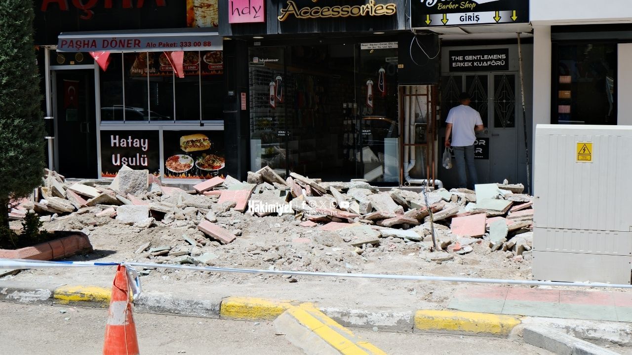 Yozgat'ta Kaldırım Değiştirme Çalışmaları Hız Kesmeden Devam Ediyor (3)