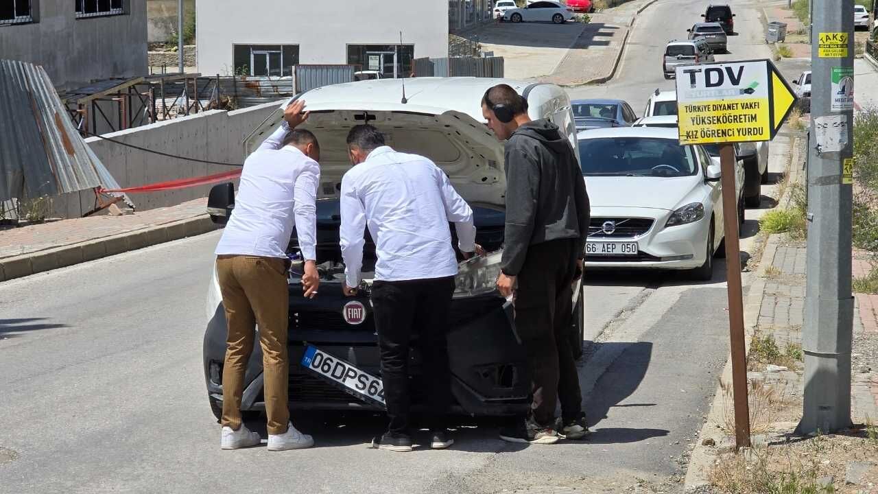 Yozgat'ta Kontrolden Çıkan Kamyon Dehşet Saçtı! Ortalık Savaş Alanına Döndü (1)
