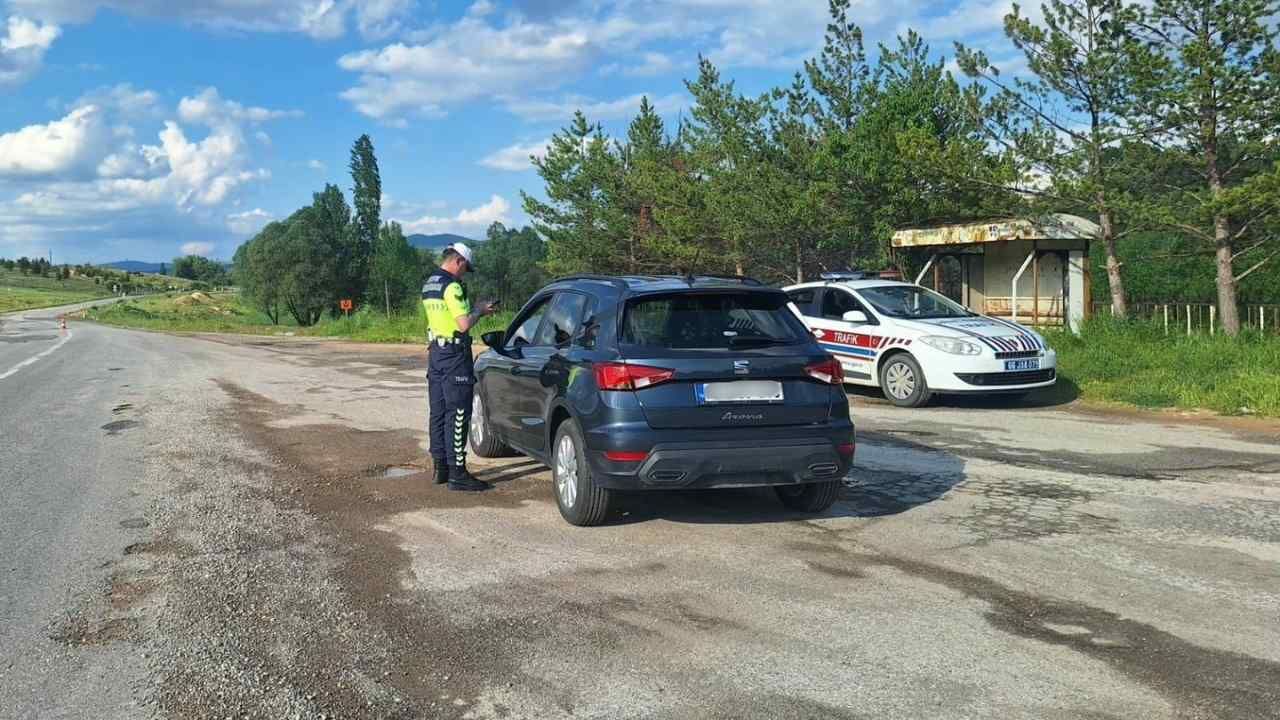 Yozgat'ta Kuralları İhlal Eden İki Sürücüye Ağır Ceza (2)