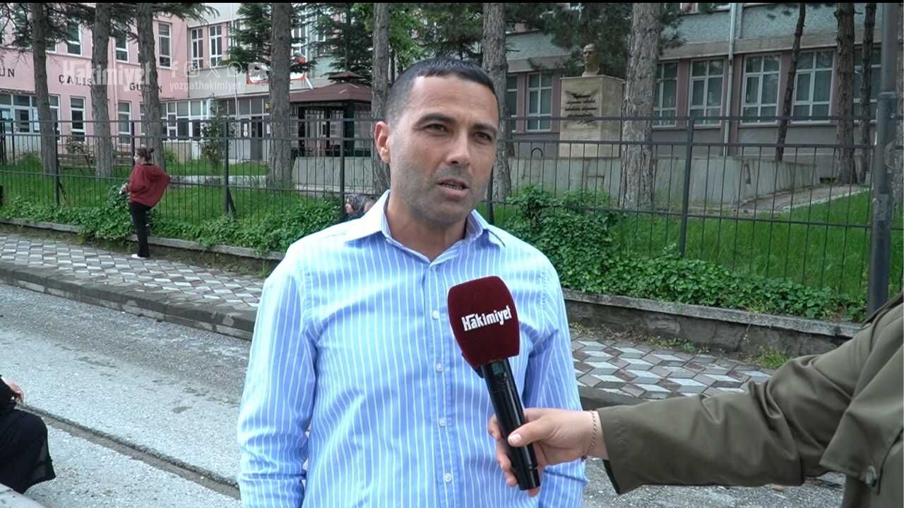 Yozgat’ta Lgs Heyecanı! Çocuklarının Geleceği İçin Okul Önlerine Akın Ettiler (2)