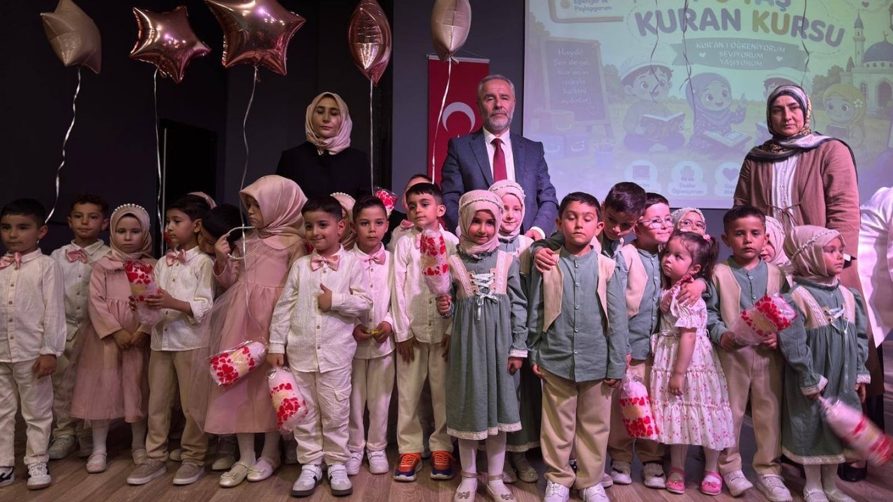 Yozgat'ta Minik Kalplerin Gösterisi Duygulandırdı (1)