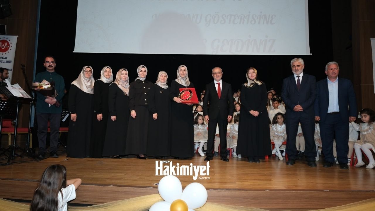 Yozgat'ta Miniklerin Musiki Korosu Ayakta Alkışlandı (2)