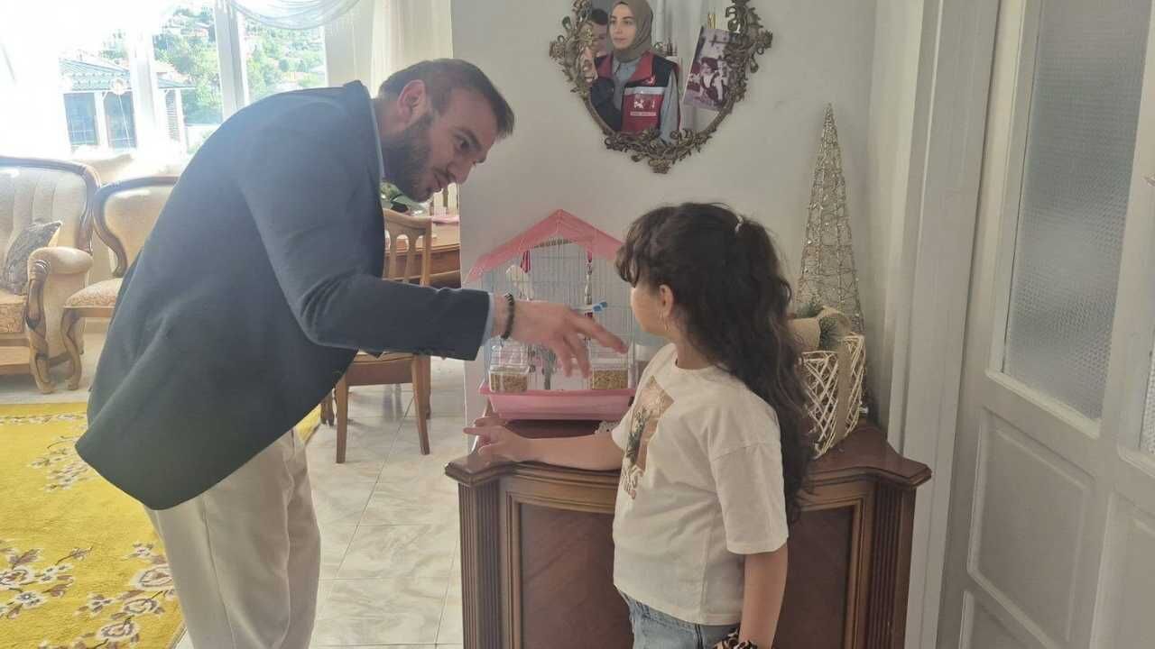 Yozgat'ta Örnek Ailenin Kapısı Çalındı! İl Müdürü Alper Alp'ten Anlamlı Ziyaret (2)