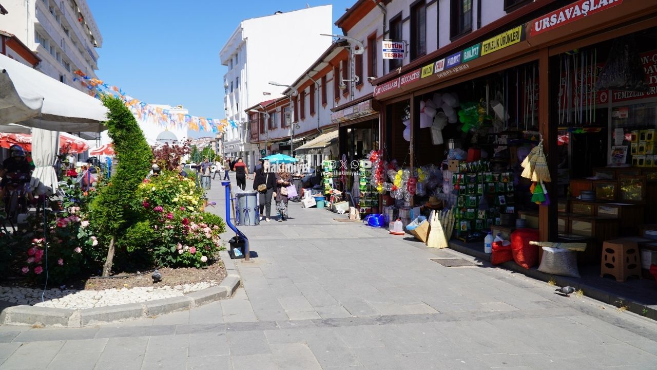 Yozgat'ta Restorasyon Çalışmaları Un Pazarı'nı Teğet Mi Geçiyor (2)