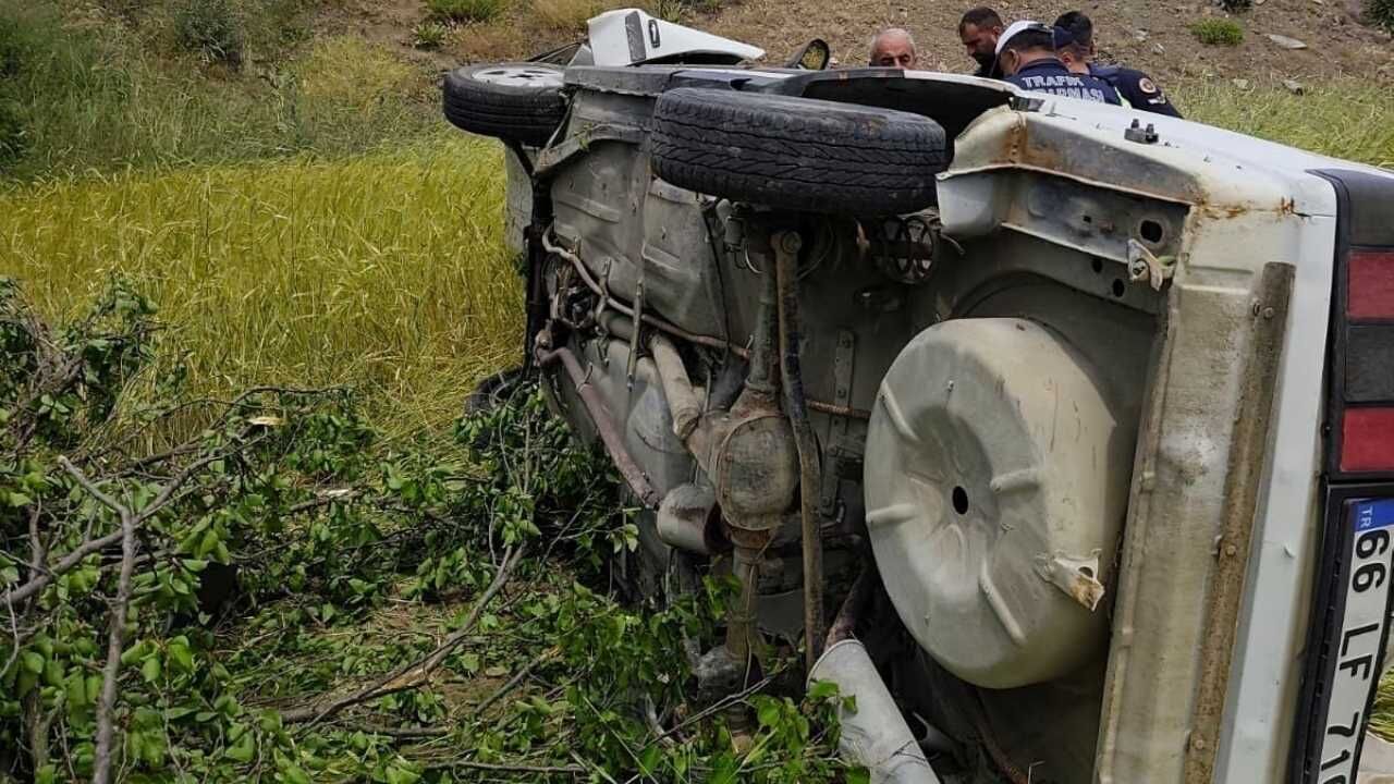 Yozgat'ta Takla Atan Otomobilde Can Pazarı Ekipler Zamanında Müdahale Etti