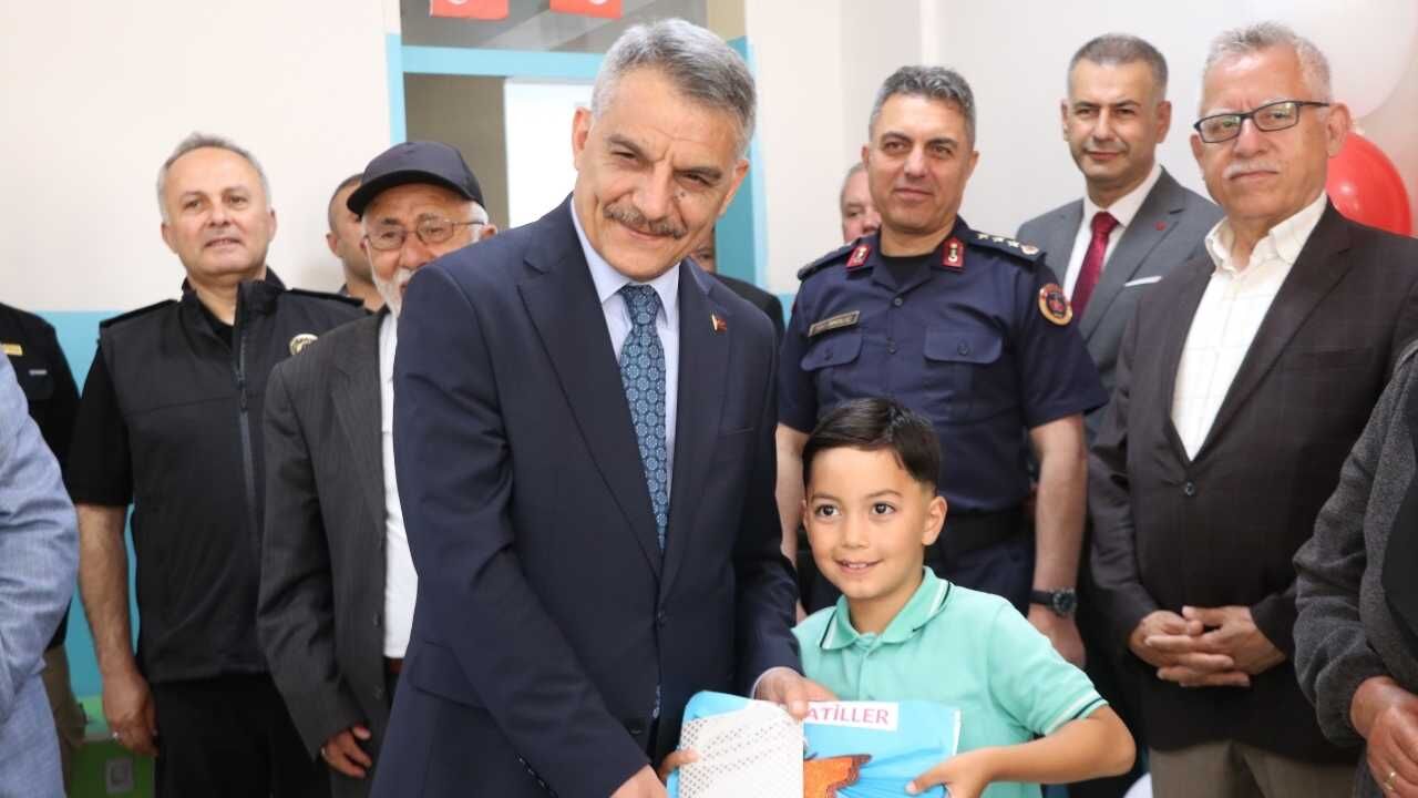 Yozgat'ta Yaz Tatili Dönemi Başladı Vali Özkan'dan Öğrencilere Önemli Çağrı (3)