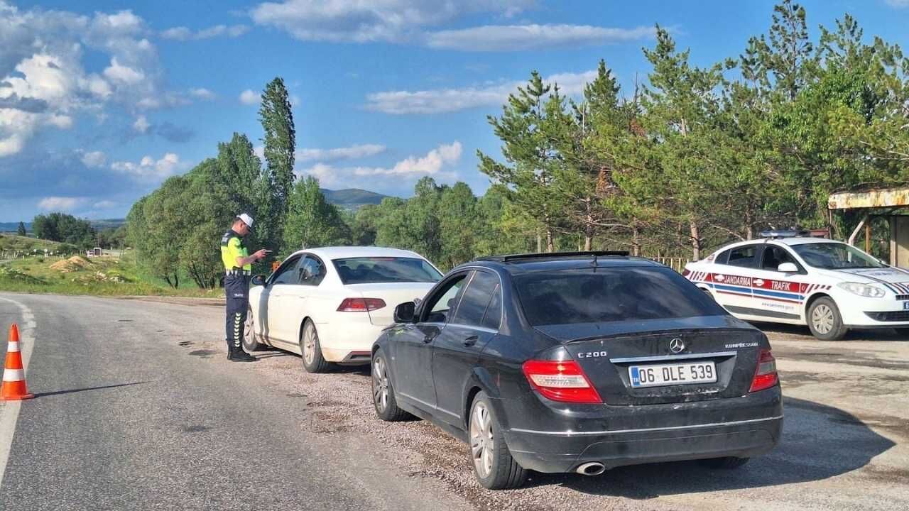 Yozgat'ta Yol Kontrolünde Şoke Eden Rakam Alkollü Ve Ehliyetsiz Sürücüye Ceza Yağdı (3)