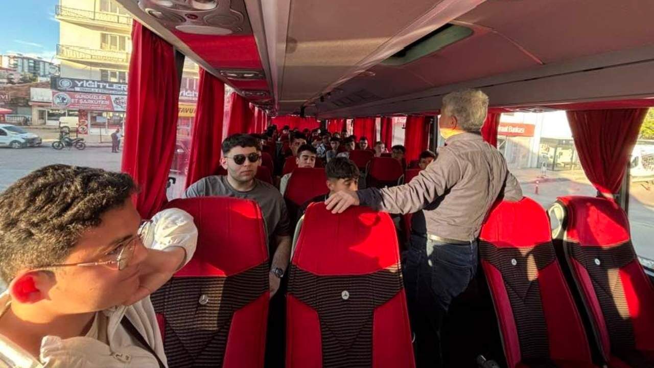 Yozgat’tan Bir Grup Genç Daha Ecdat Topraklarına Uğurlandı (1)