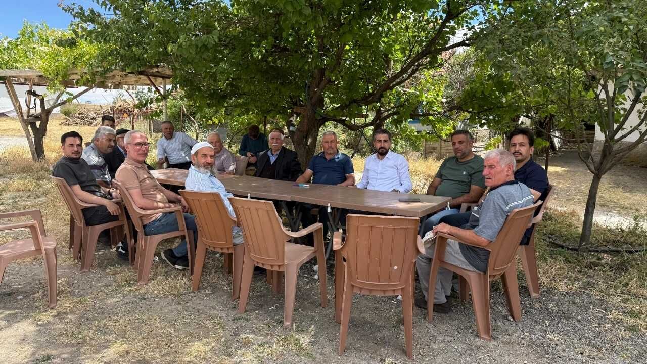 Ak Parti Yozgat Teşkilatı Sahaya İndi Vatandaşlar Sorunlarını Doğrudan İletti! (5)