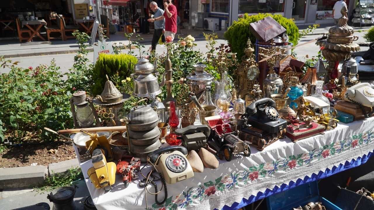 Asırlık Tarihi Eserler Yozgat’ta Sergileniyor Şehir Halkı Sadece Seyrediyor! (7)
