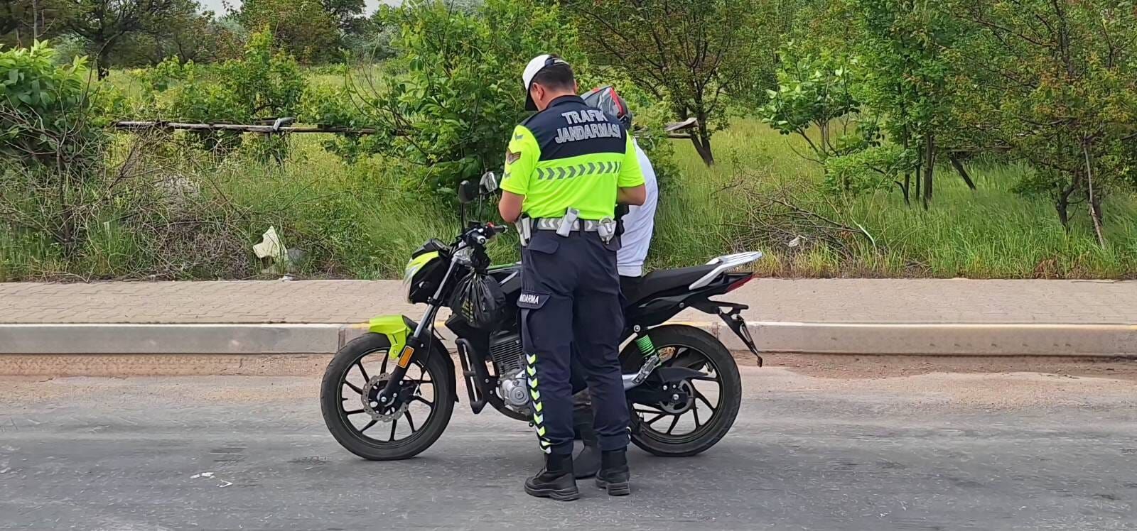 Çayıralan Jandarmasından Köylerde Motosiklet Ve Atv Denetimi!