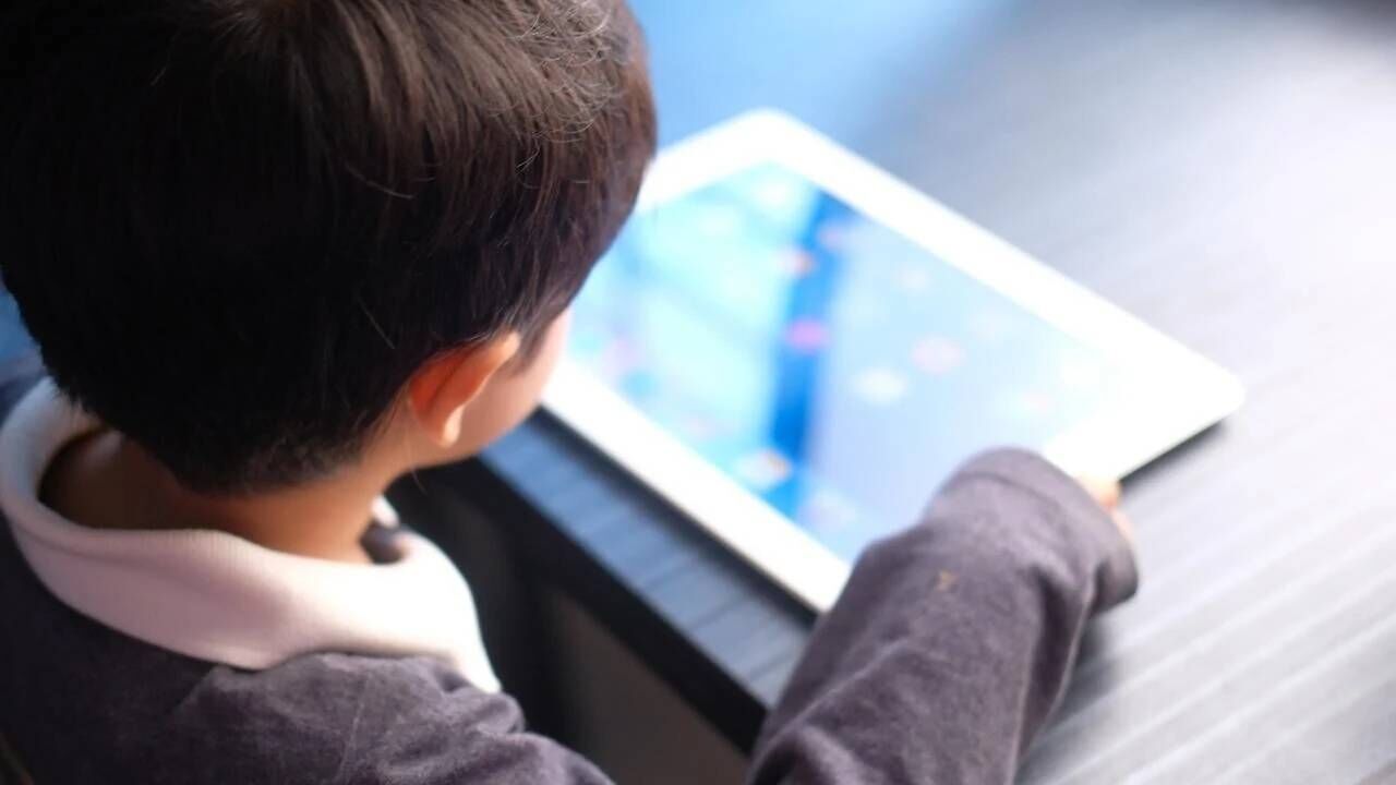Çocuklarda Ekran Süresiyle İlgili Dikkat Çeken Araştırma! (1)