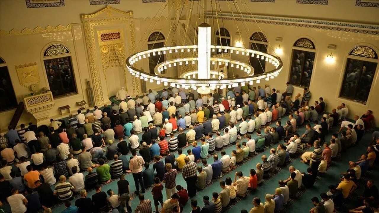 Diyanet'in 31 Temmuz Hutbesi Helal Kazanç Ve İffet Vurgusu (4)