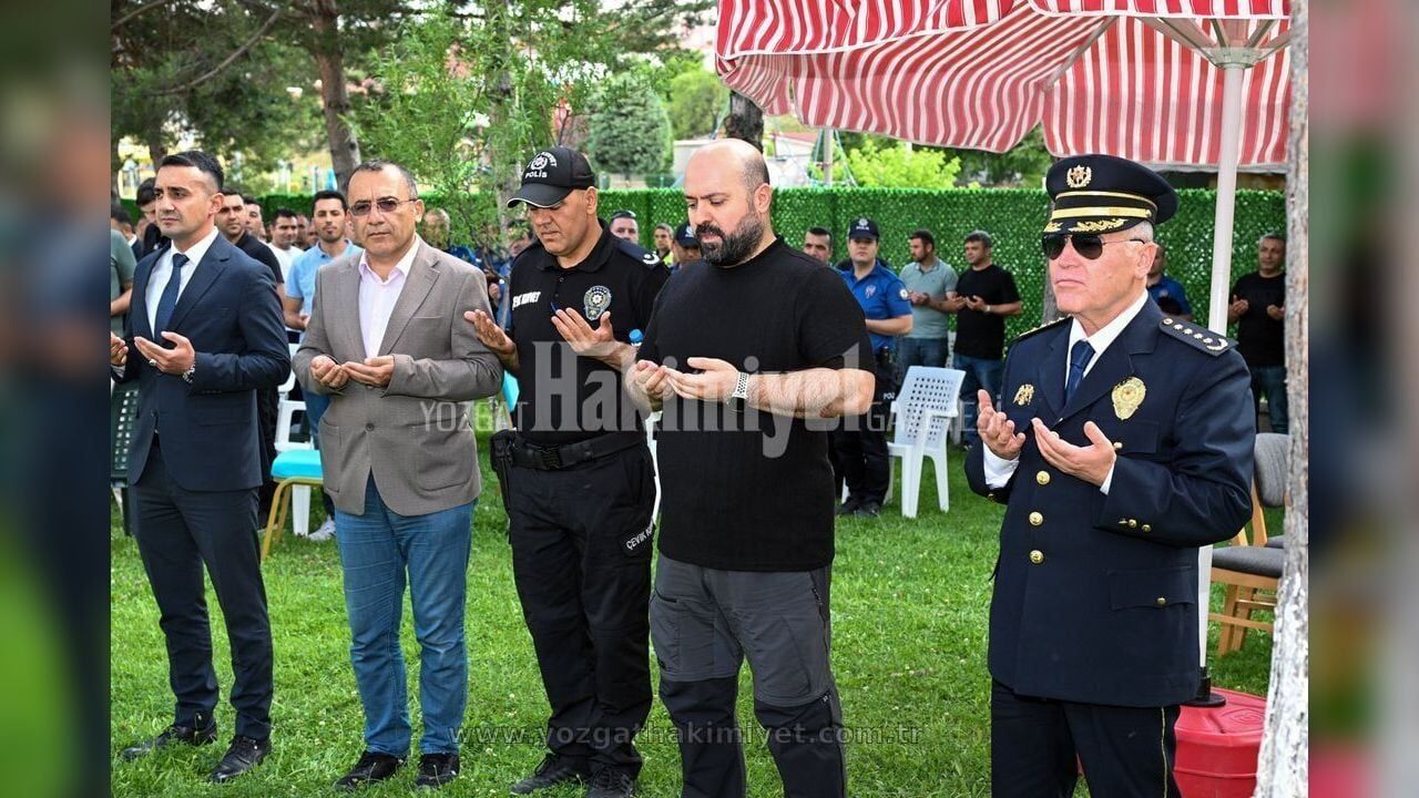 Goreve Geleli 75 Gun Oldu Emniyet Muduru Pekin Asure Ikramin 2