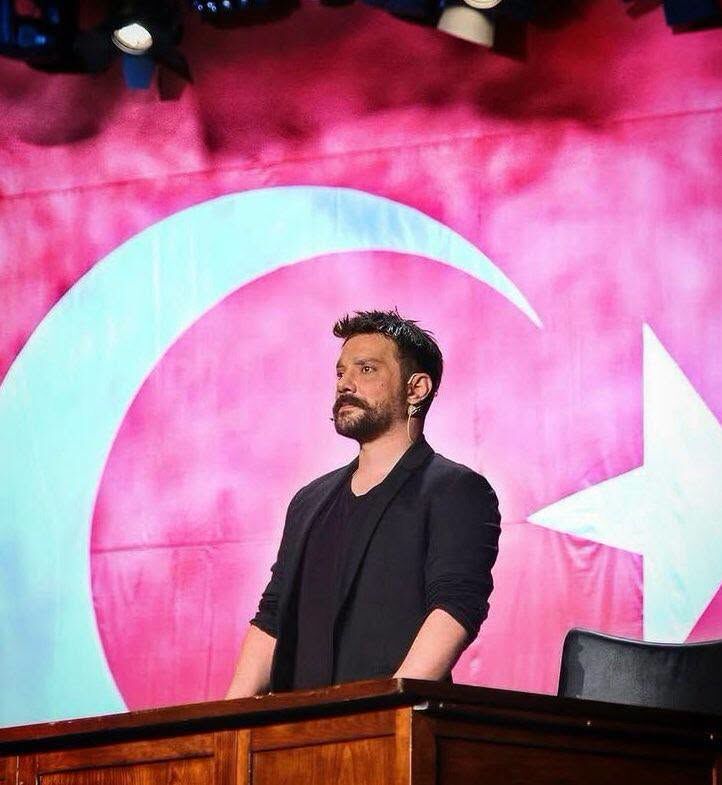 Oğuzhan Uğur 1
