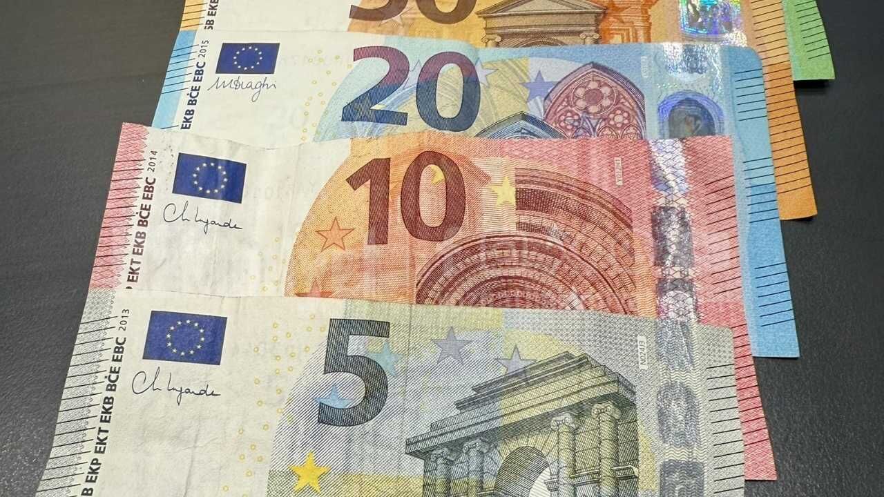 Piyasalar Hareketlendi! Yozgat’ta 28 Temmuz'da Dolar, Euro Ve Sterlin Kaç Lira Oldu (1)
